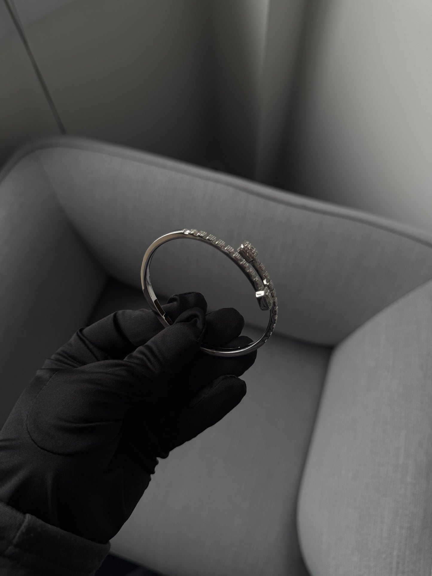 Luxury VVS Baguette Nail Bangle